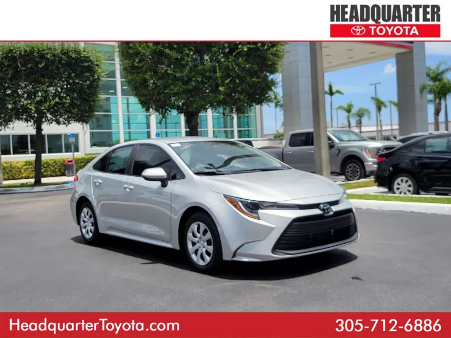 2026 Toyota Corolla LE photo 1
