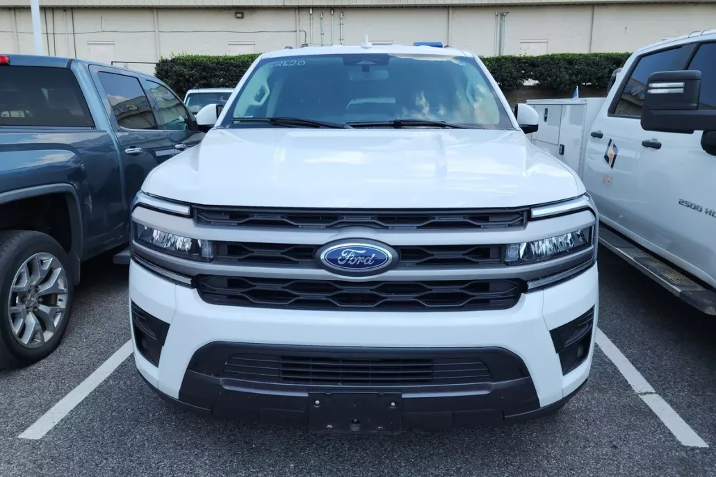 2024 Ford Expedition XLT photo 1