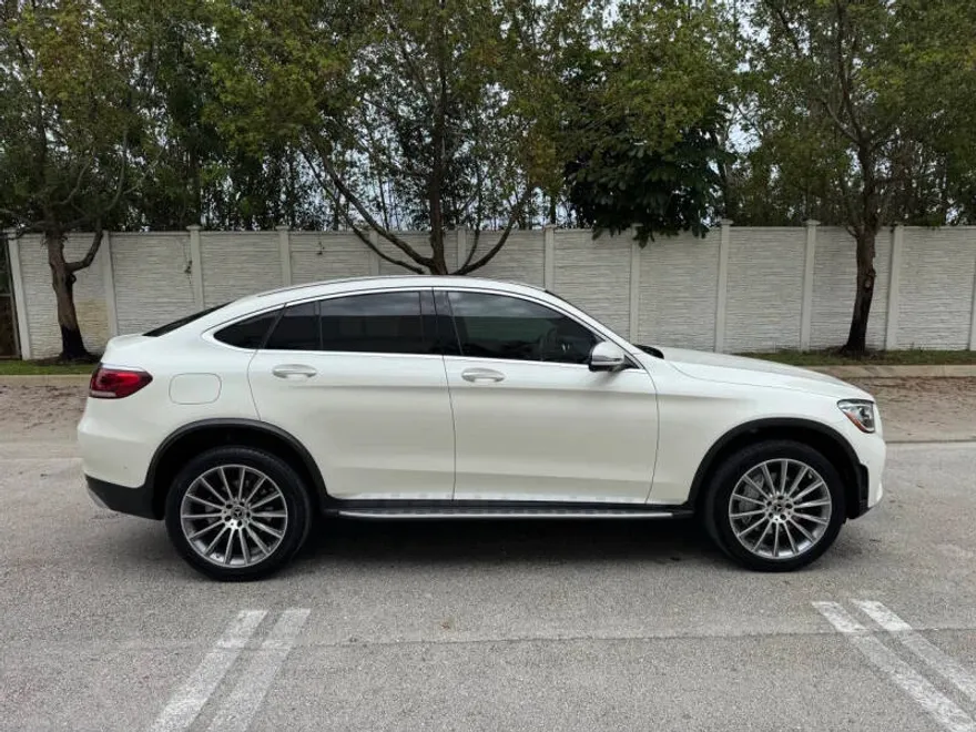 2021 Mercedes Benz GLC 300 4MATIC photo 1