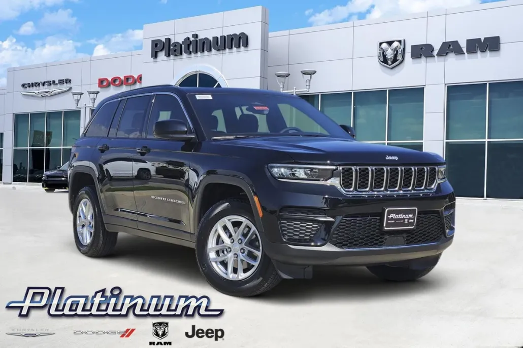 2025 Jeep Grand Cherokee Laredo photo 1