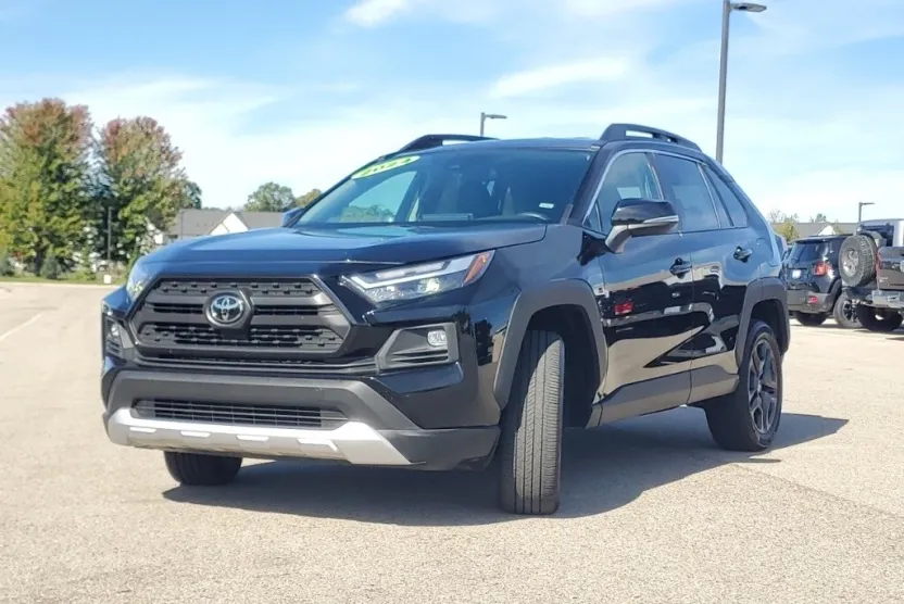 2024 Toyota RAV4 Adventure photo 1