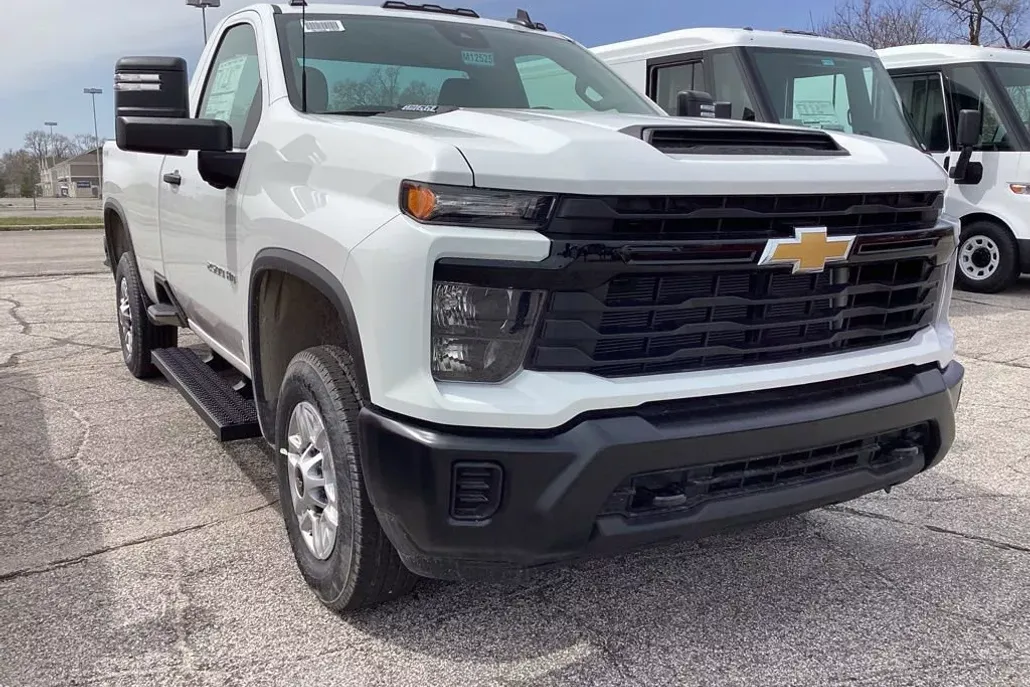 2025 Chevrolet Silverado 2500HD photo 1