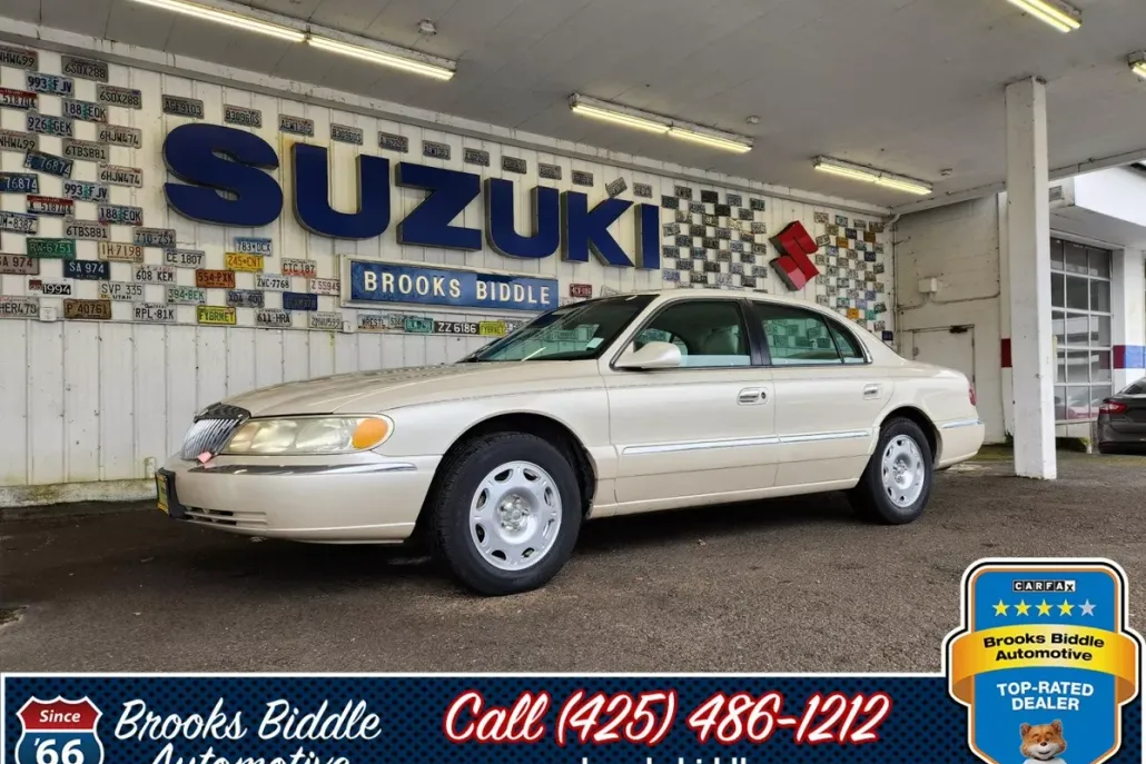 2002 Lincoln Continental Base photo 1