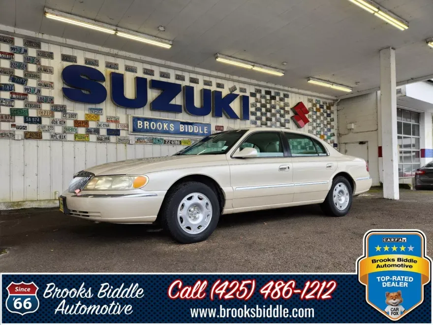 2002 Lincoln Continental Base photo 1