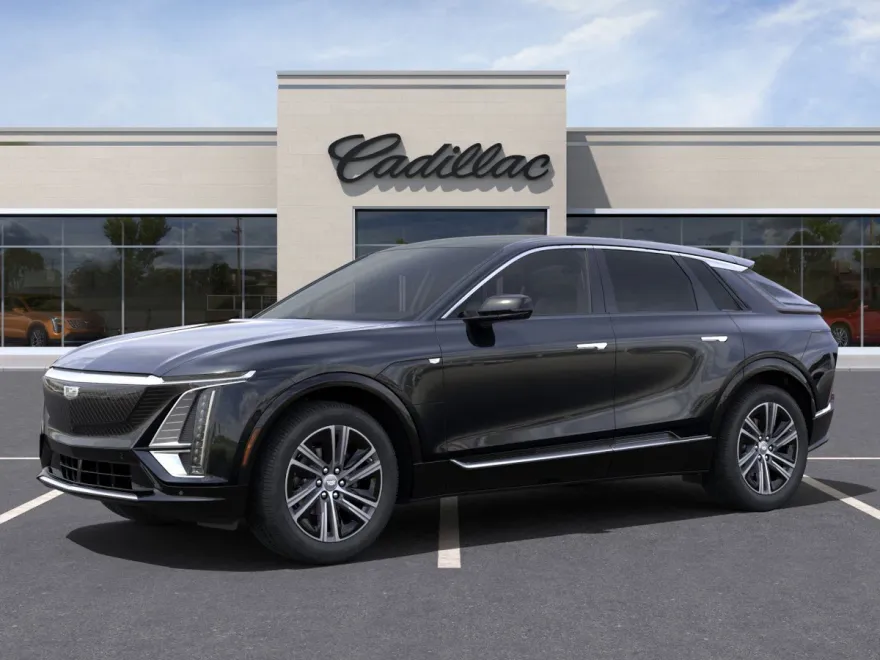 2025 Cadillac Lyriq Luxury photo 2