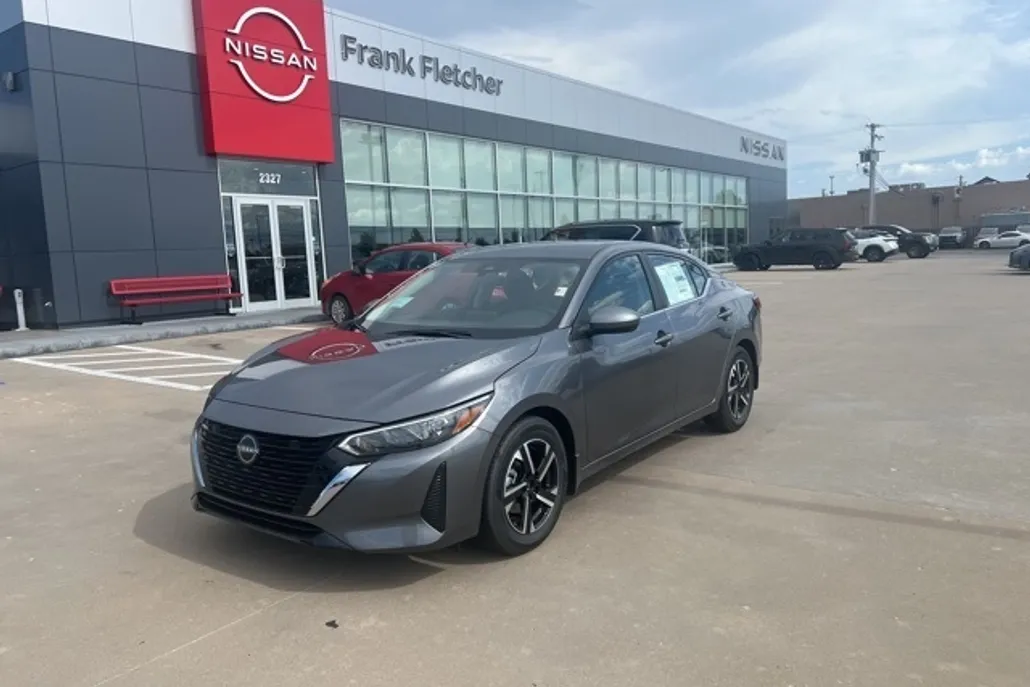2025 Nissan Sentra SV photo 1