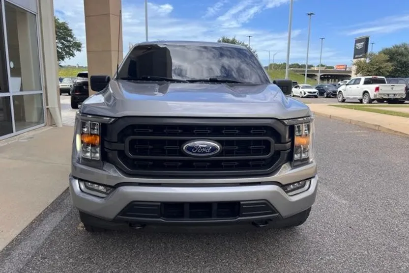 2022 Ford F-150 XLT photo 1