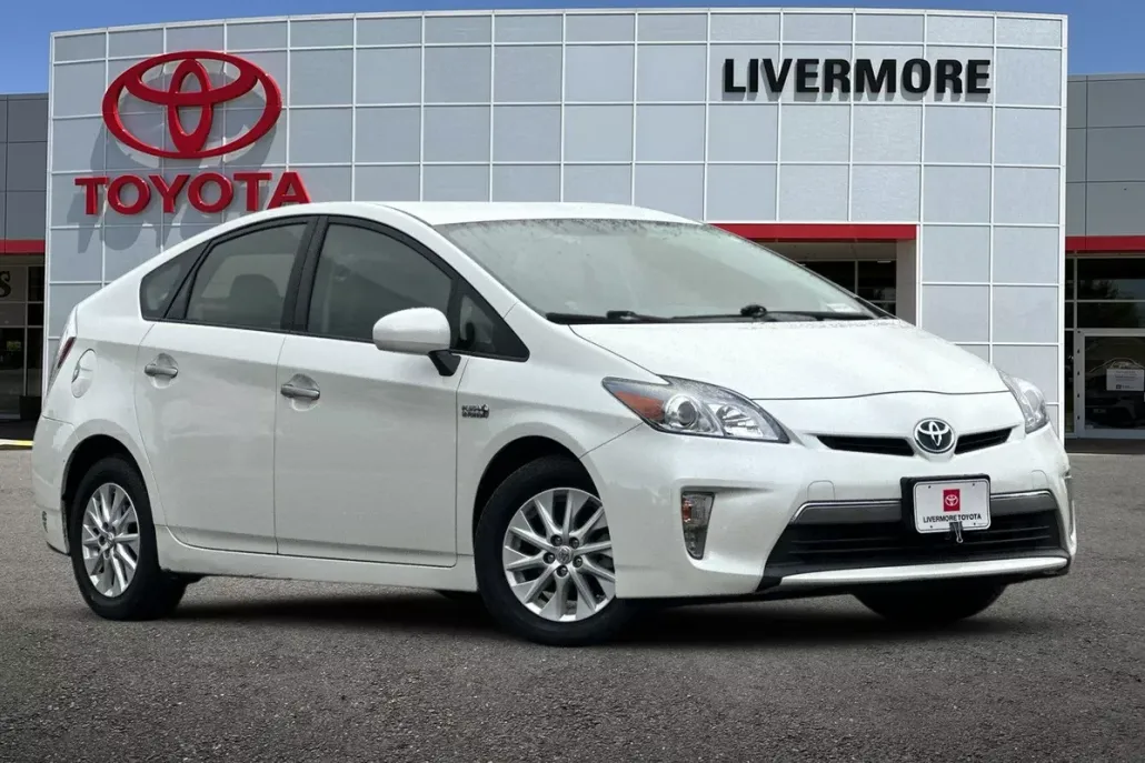 2013 Toyota Prius Plug-in Base photo 1