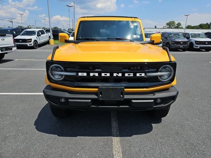2021 Ford Bronco Outer Banks photo 1