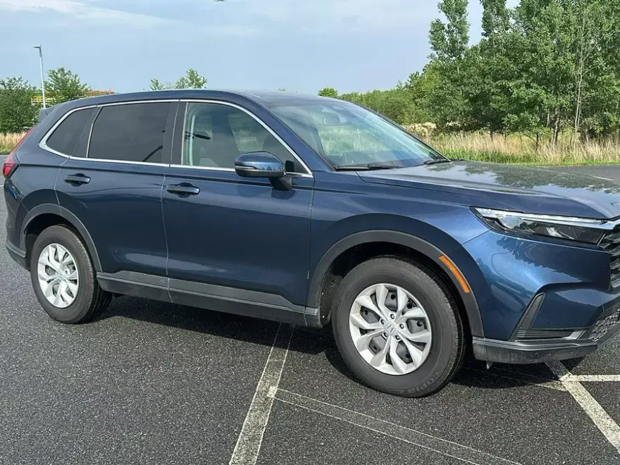2025 Honda CR-V LX photo 1