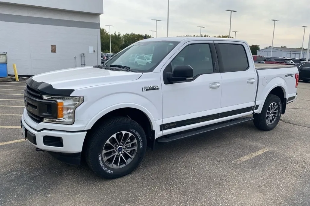2020 Ford F-150 XLT photo 1