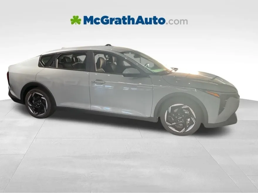 2025 Kia K4 EX photo 1