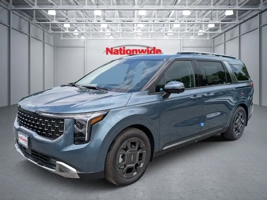 2026 Kia Carnival SX photo 1