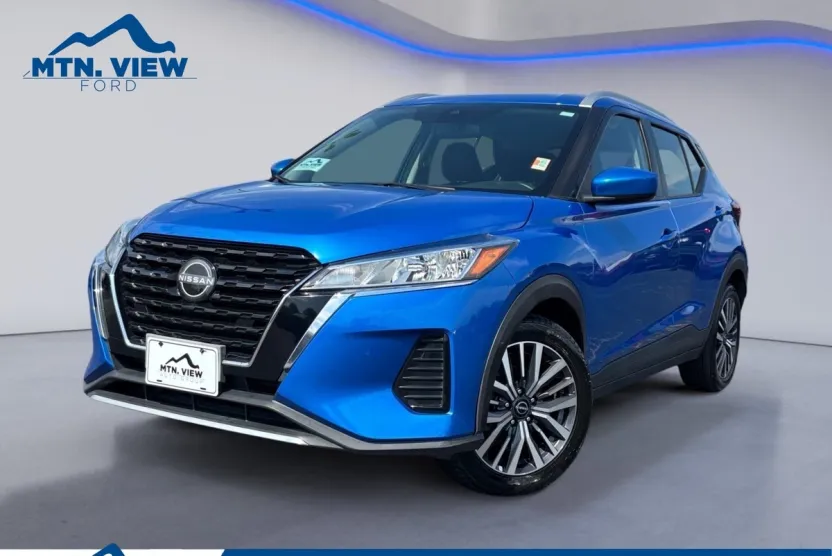2023 Nissan Kicks SV photo 1