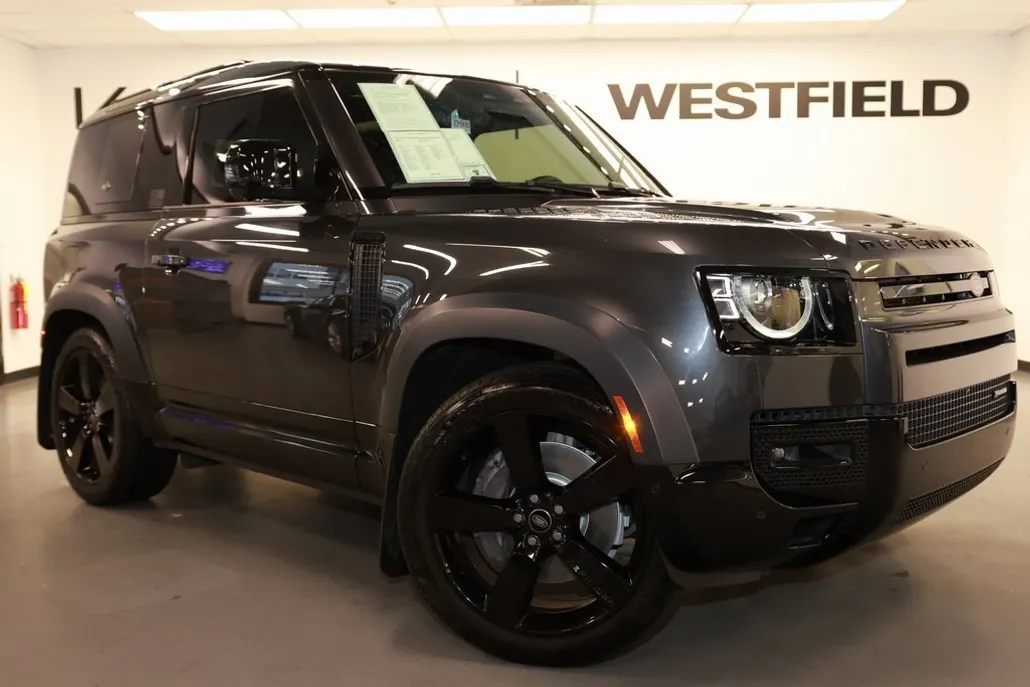 2023 Land Rover Defender X-Dynamic SE photo 1