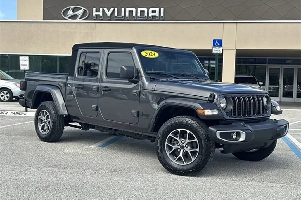 2024 Jeep Gladiator Sport photo 1