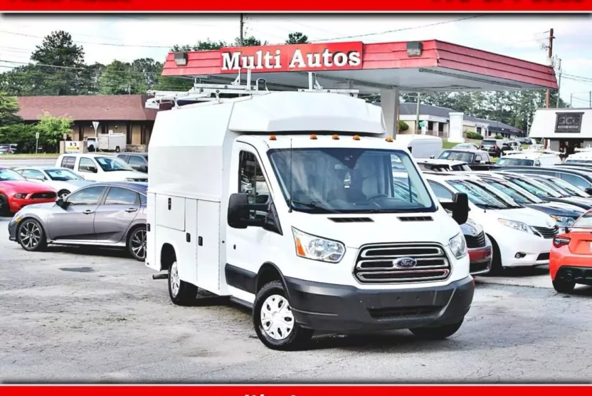 2019 Ford Transit Cutaway Van photo 1