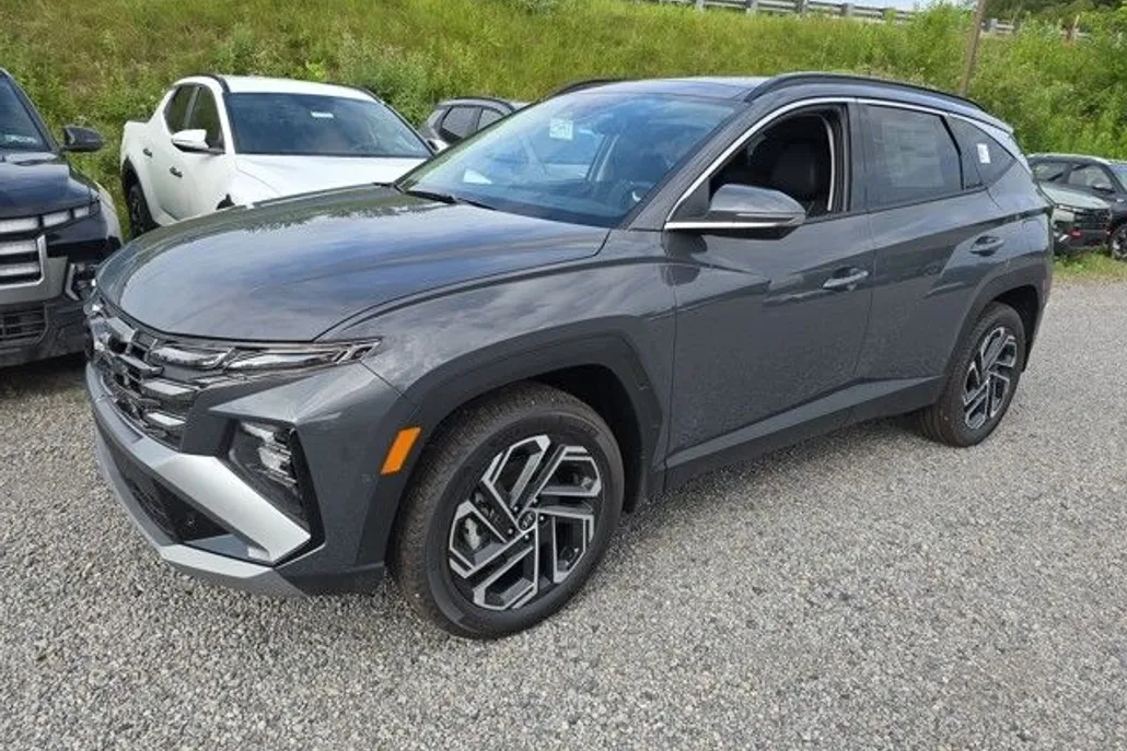 2025 Hyundai Tucson Limited photo 1