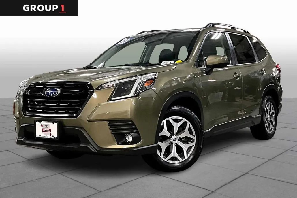 2024 Subaru Forester Premium photo 1