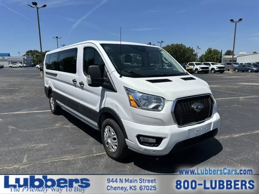 2022 Ford Transit Passenger XLT photo 1