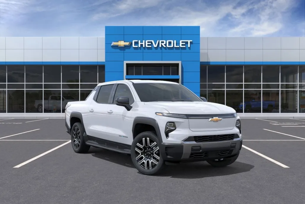 2026 Chevrolet Silverado EV LT photo 1
