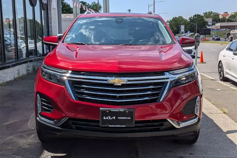 2023 Chevrolet Equinox Premier photo 1