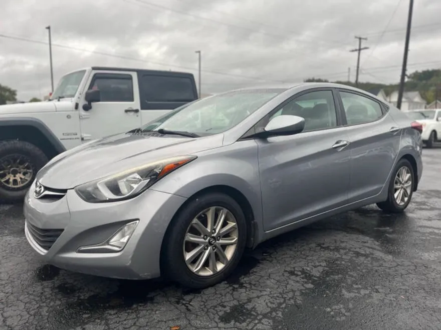 2015 Hyundai Elantra SE photo 1