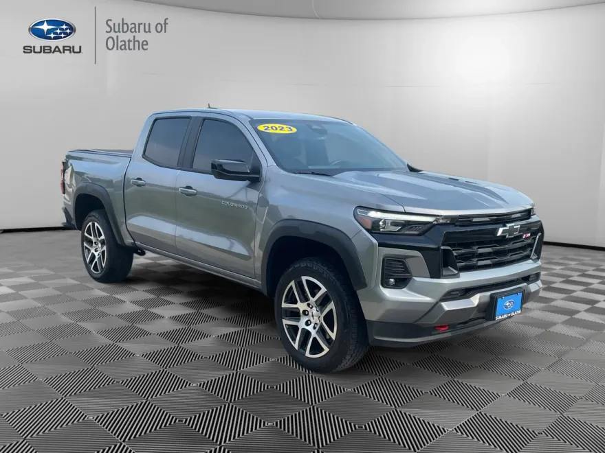 2023 Chevrolet Colorado Z71 photo 1