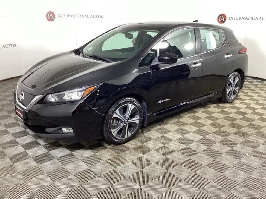 2018 Nissan Leaf SL photo 1