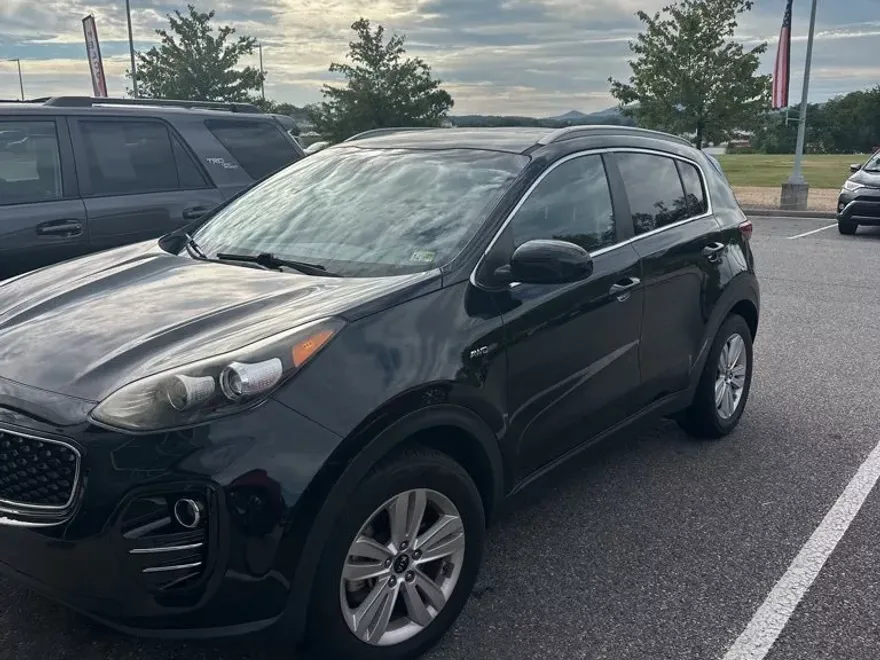 2017 Kia Sportage LX photo 1