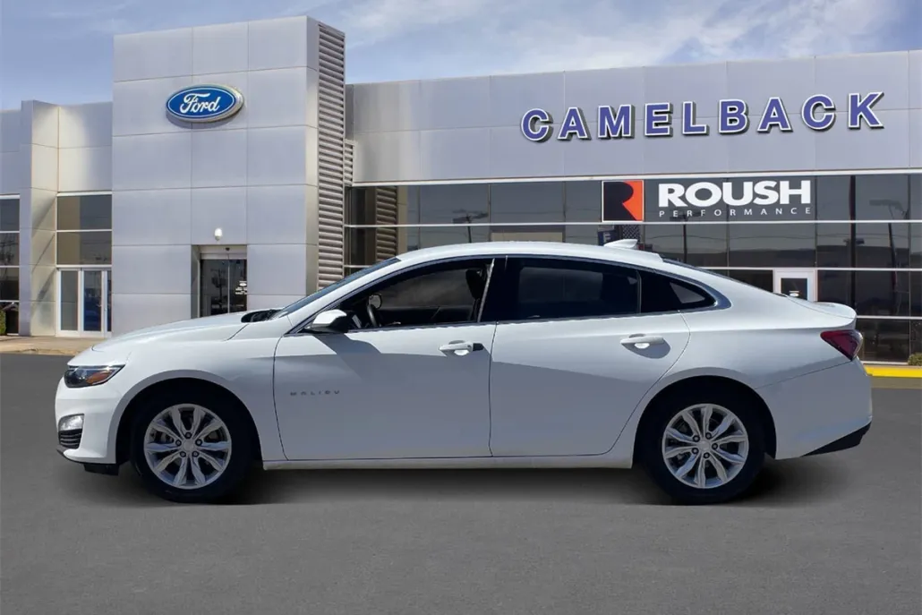 2022 Chevrolet Malibu 1LT photo 1