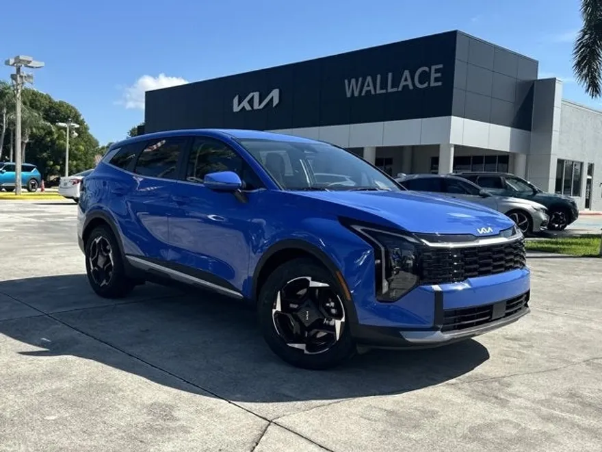 2026 Kia Sportage EX photo 1