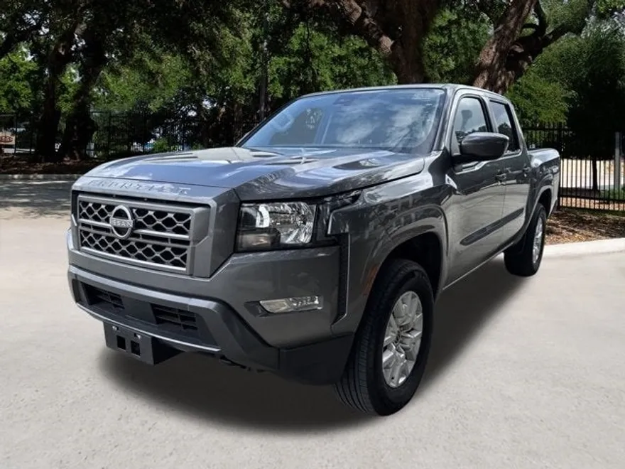 2024 Nissan Frontier SV photo 1