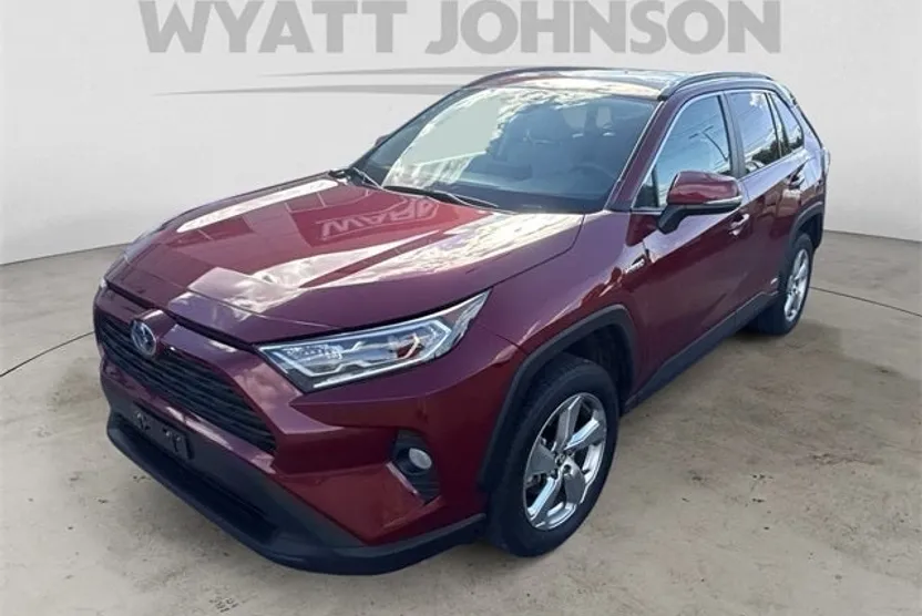 2021 Toyota RAV4 Hybrid XLE photo 1