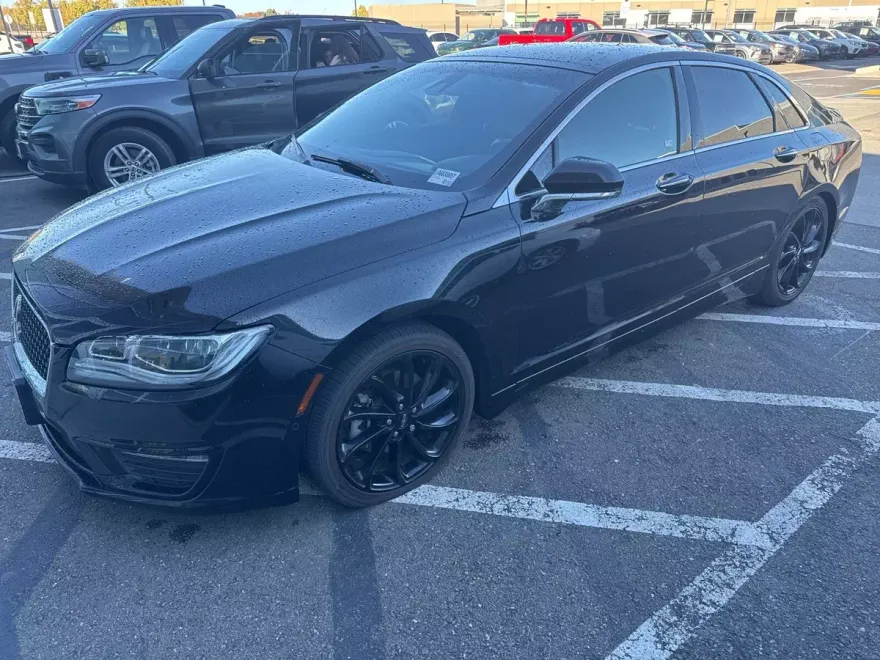 2020 Lincoln MKZ Hybrid Reserve photo 1