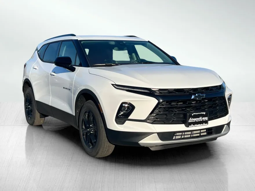 2025 Chevrolet Blazer 2LT photo 1