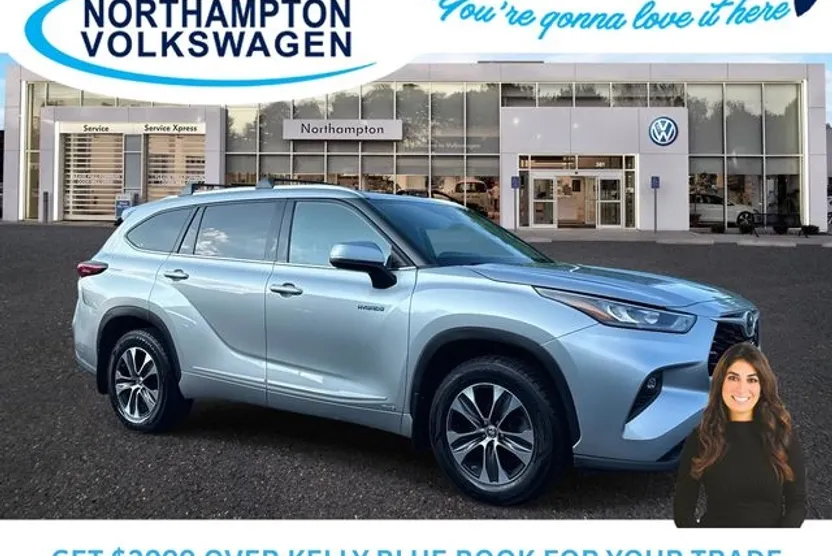 2020 Toyota Highlander Hybrid XLE photo 1