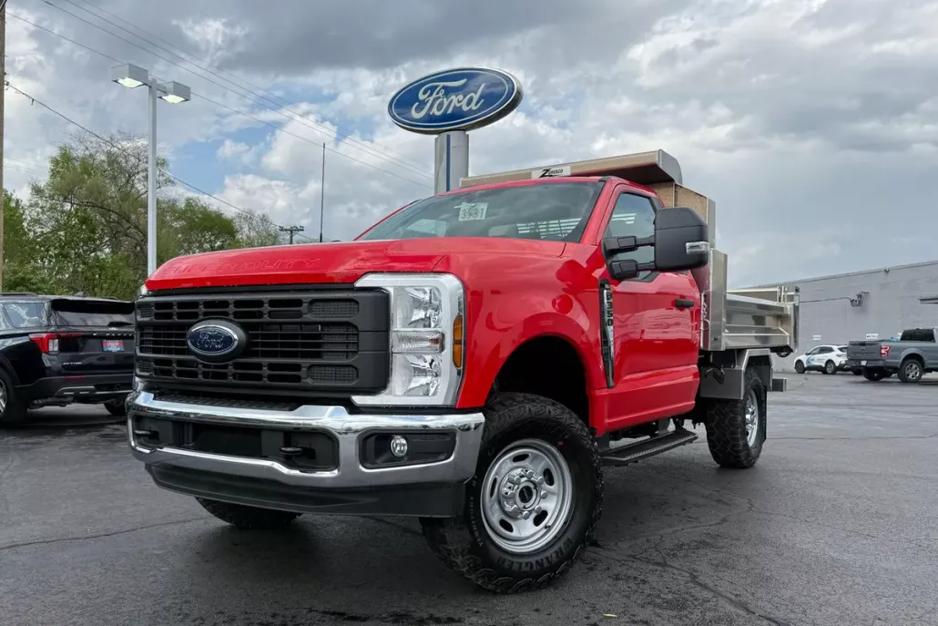 2025 Ford F-350 XL photo 1