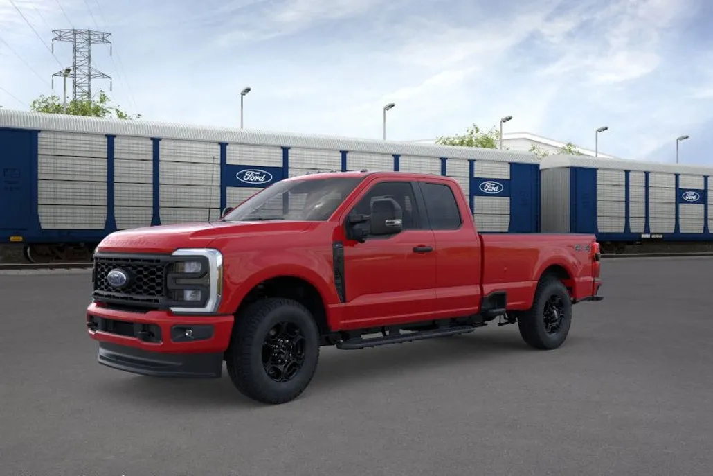 2025 Ford F-350 photo 1