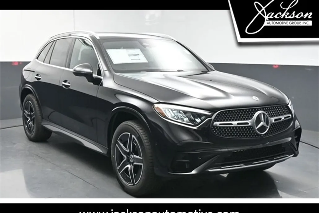 2025 Mercedes Benz GLC 300 photo 1