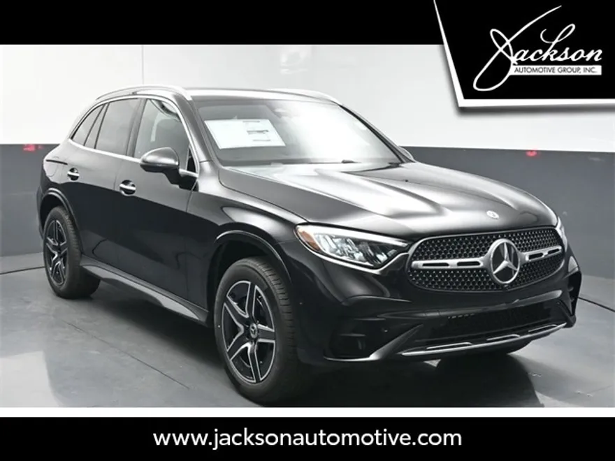 2025 Mercedes Benz GLC 300 photo 1