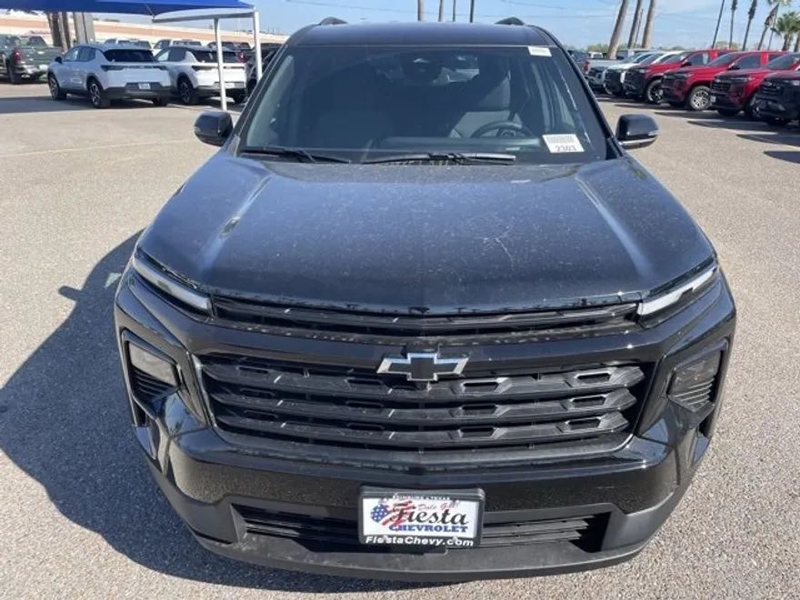 2026 Chevrolet Traverse photo 1