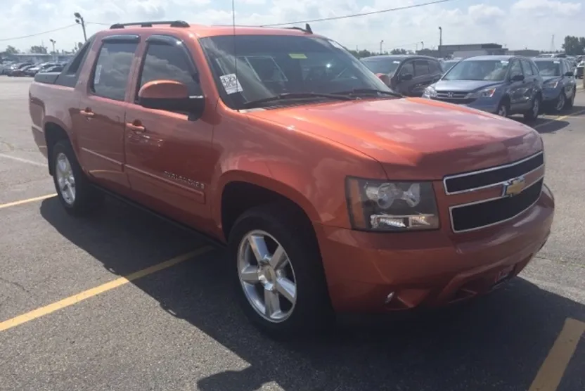 2007 Chevrolet Avalanche LTZ photo 1