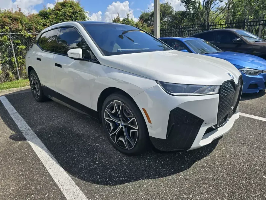 2023 Bmw iX xDrive50i photo 1