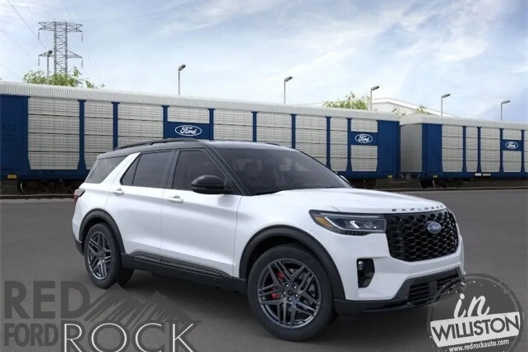 2025 Ford Explorer ST photo 1