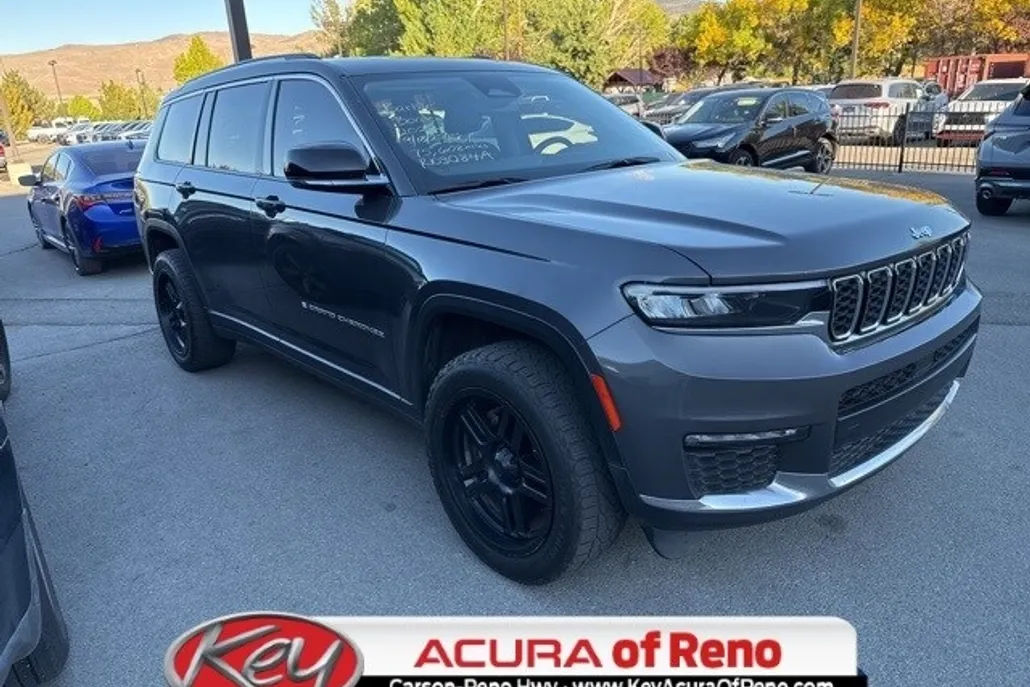 2022 Jeep Grand Cherokee Limited photo 1