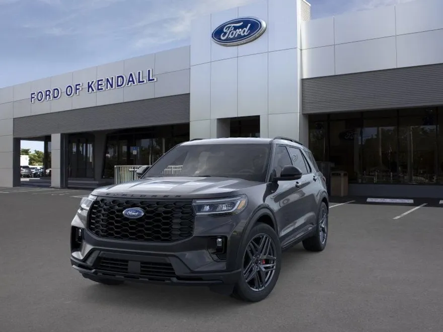 2025 Ford Explorer ST-Line photo 1