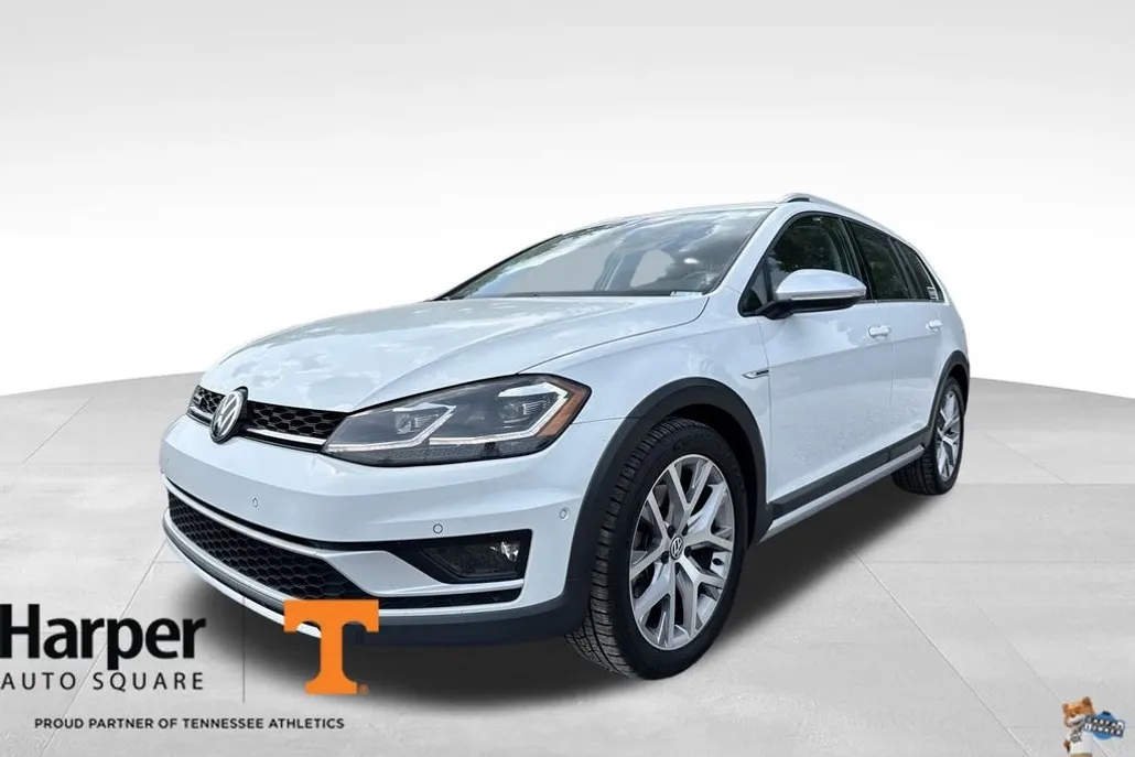 2019 Volkswagen Golf Alltrack TSI photo 1