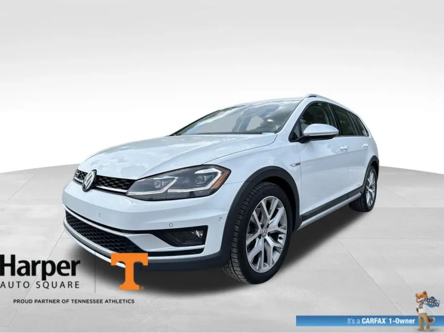 2019 Volkswagen Golf Alltrack TSI photo 1