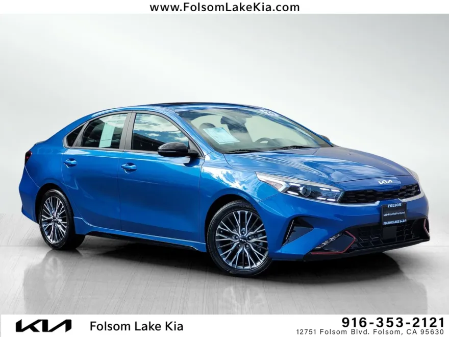 2023 Kia Forte GT-Line photo 1